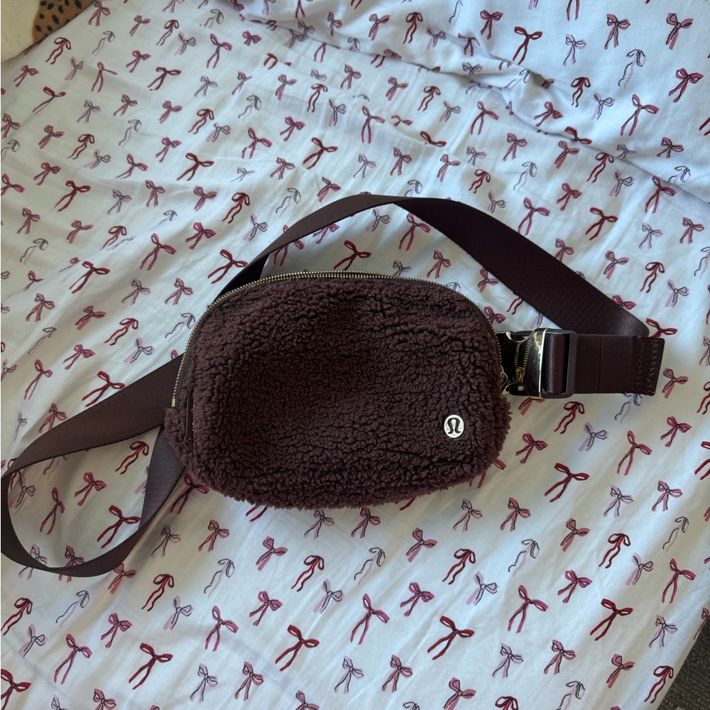 Lululemon Brown Sherpa Belt Bag